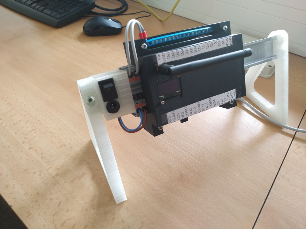 Pohled na zařízení.